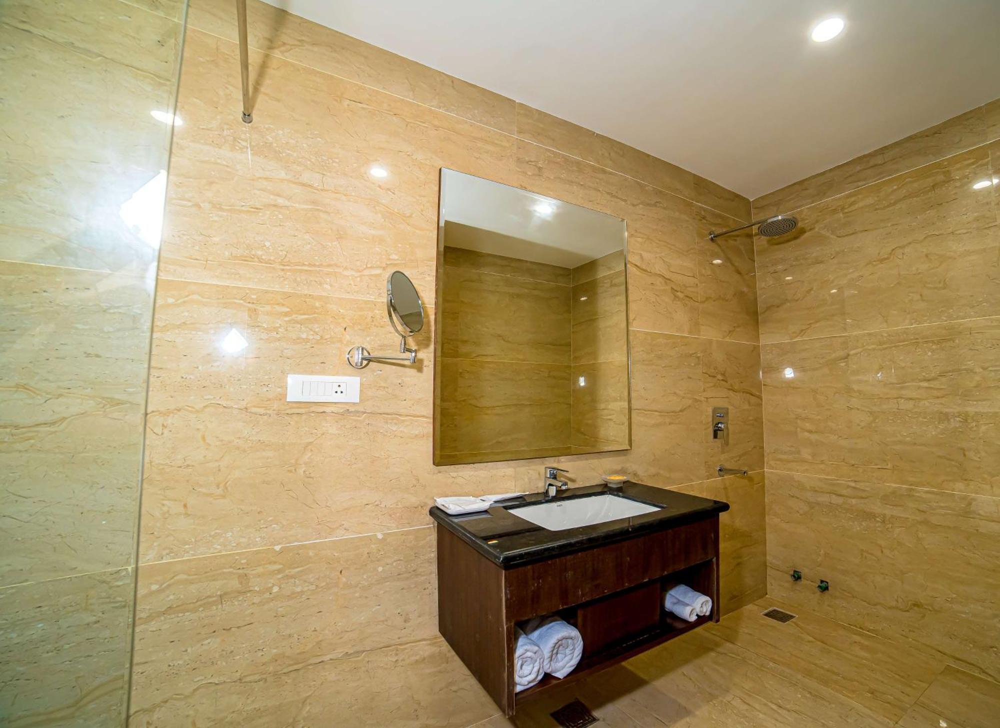 Best Western Ashoka Hyderabad Exterior photo